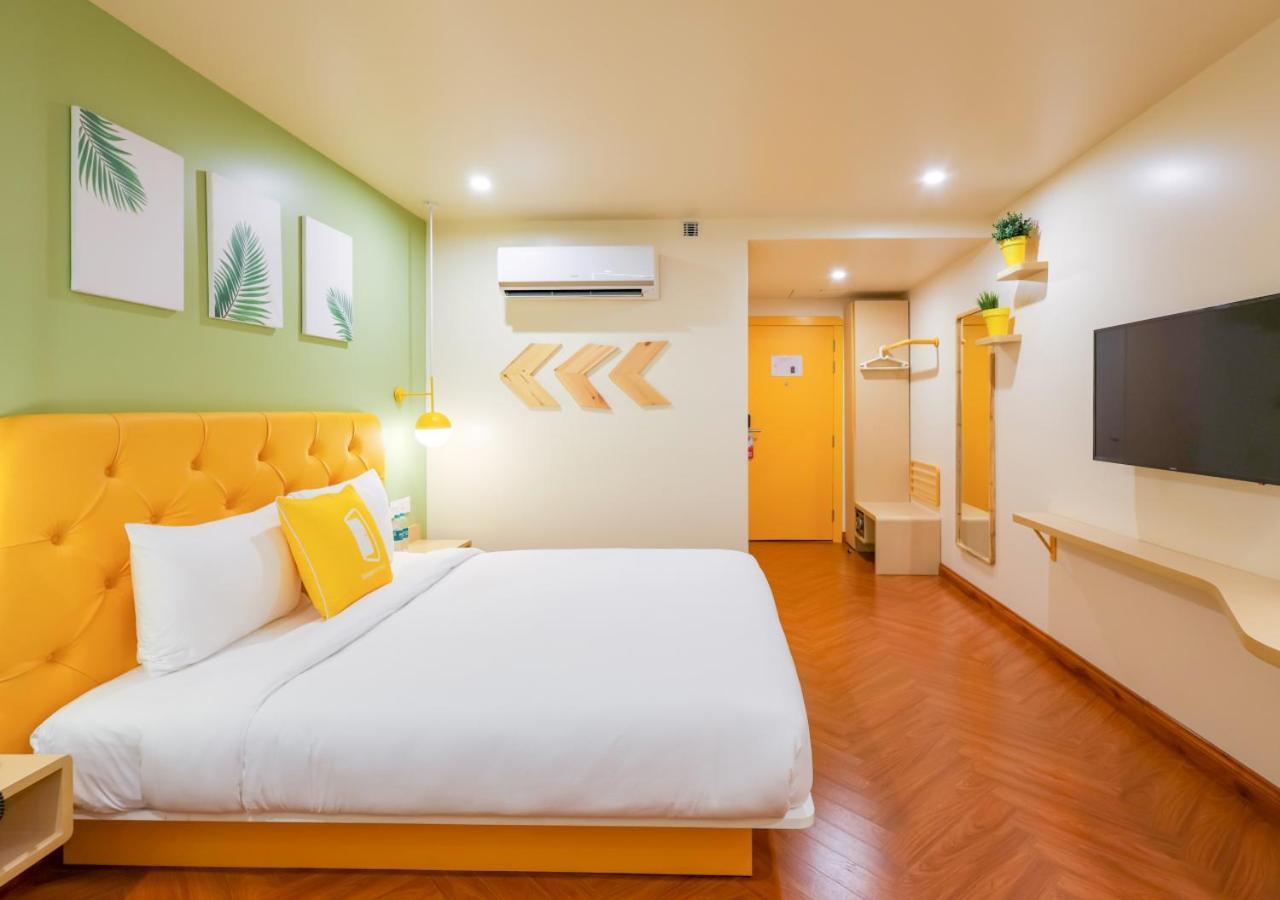 Bloom Hotel - Golf Course Road, Sector 43 구르가온 외부 사진
