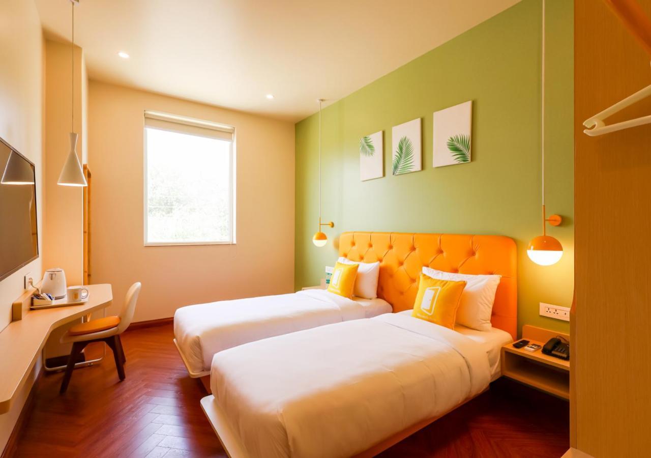 Bloom Hotel - Golf Course Road, Sector 43 구르가온 외부 사진